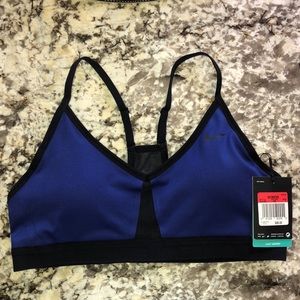 NWT Nike sports bra